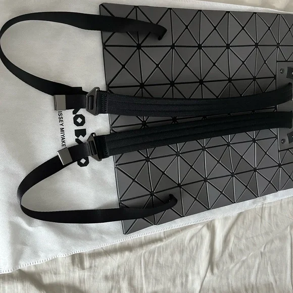 BAO BAO ISSEY MIYAKE FLAT PACK BACKPACK - Picture 11 of 16
